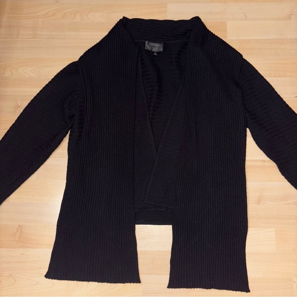 St. John Exclusively for Nordstrom 100% Cashmere  Cardigan Sweater Medium Black - Picture 4 of 10